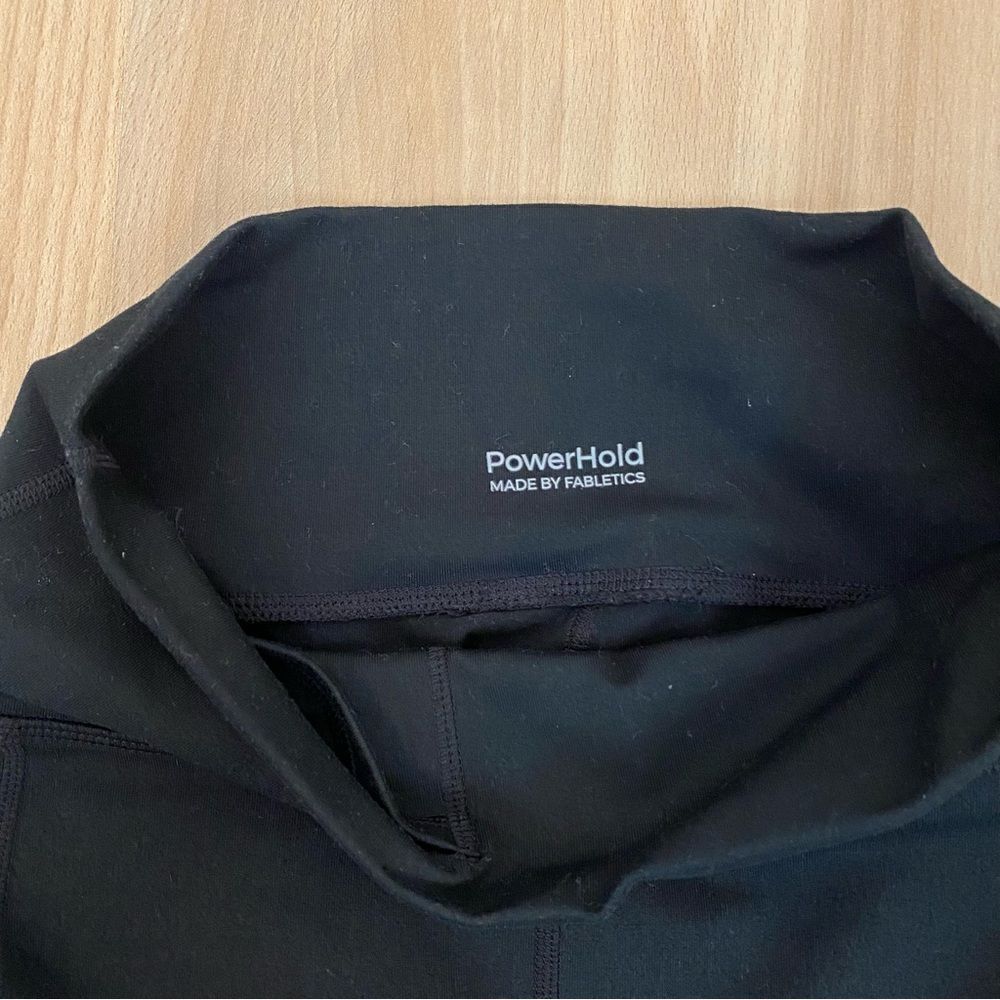 Fabletics Powerhold Mila Pocket Capri Leggings - Picture 8 of 10